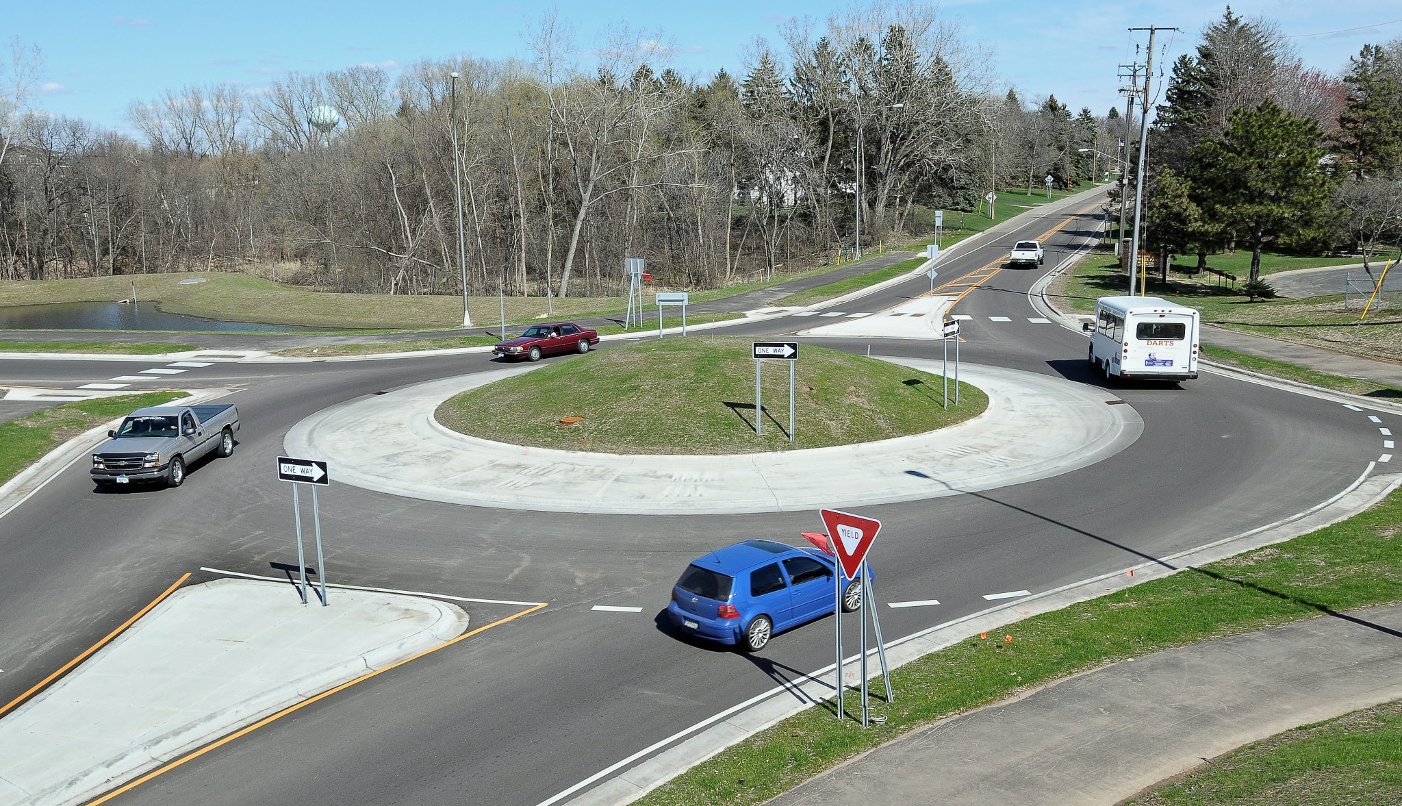 Strategies for Effective Roundabout Speed Reduction